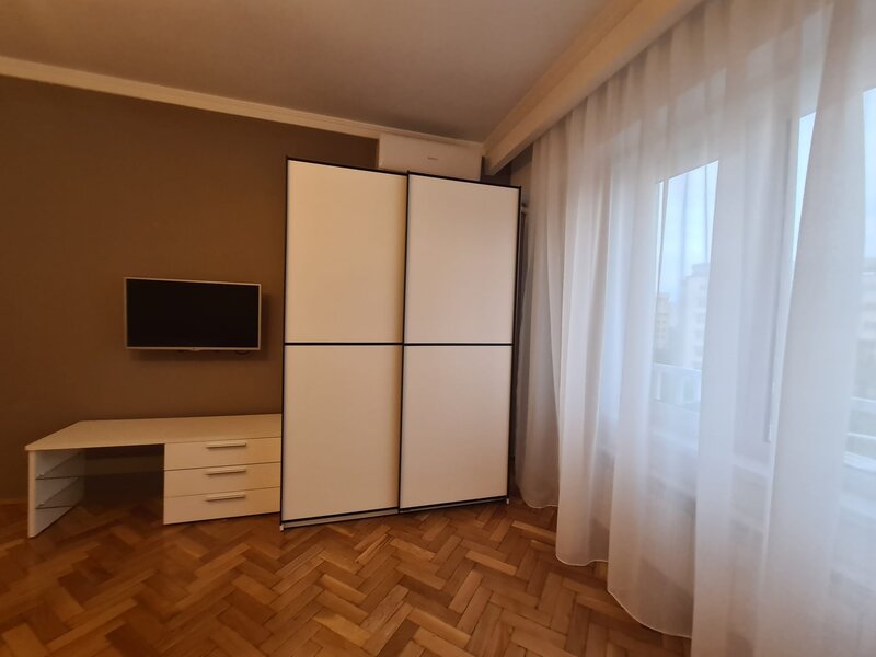 Decebal Garsoniera prima chirie - Boiler - 2 min M Muncii DB2087